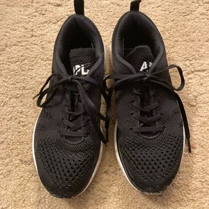 APL shoes